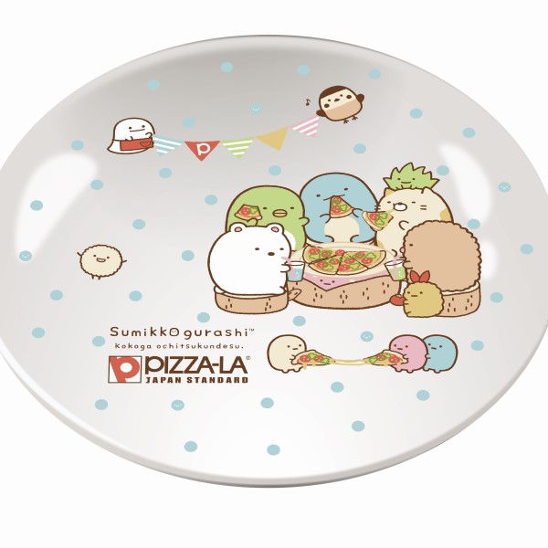 「すみっコぐらし」×「ピザーラ」今年の冬限定デザインのお皿が登場♪