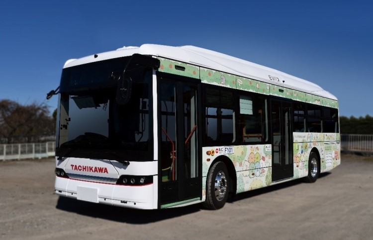 「立川バス」×「すみっコぐらし」コラボデザインの電気バスが登場！車内ではカプセルトイで遊べるよ！