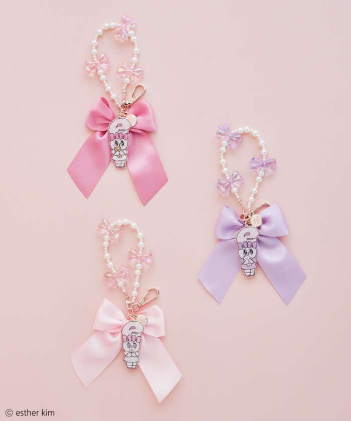 Esther Bunny リボンチャーム<br>カラー：Light Pink/Pink/Lavender<br>価格：￥3,300