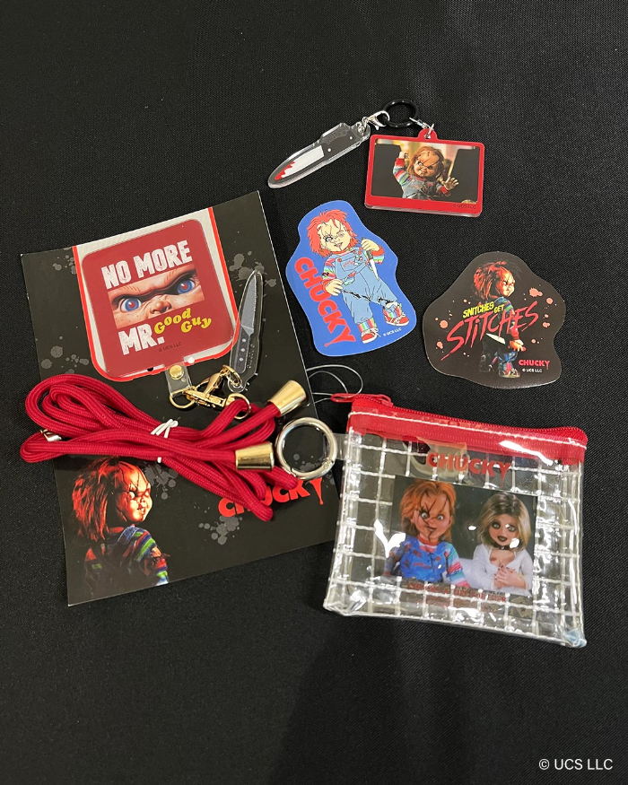 フォンタブ＆ショルダーストラップ、めじるしチャーム、クリアメッシュポーチ、ステッカー／各390円（税込429円）<br>※ステッカーはよりどり2点で390円（税込429円）