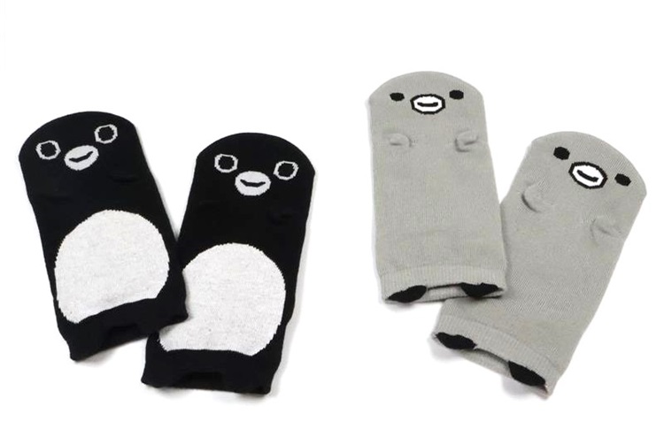 「Suicaのペンギン」パペット風の立体的なソックスが新発売!