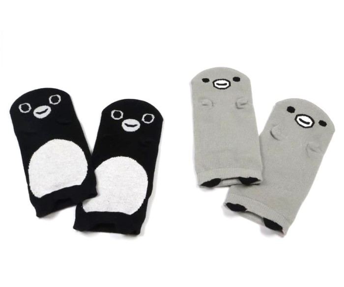 「Suicaのペンギン」パペット風の立体的なソックスが新発売!