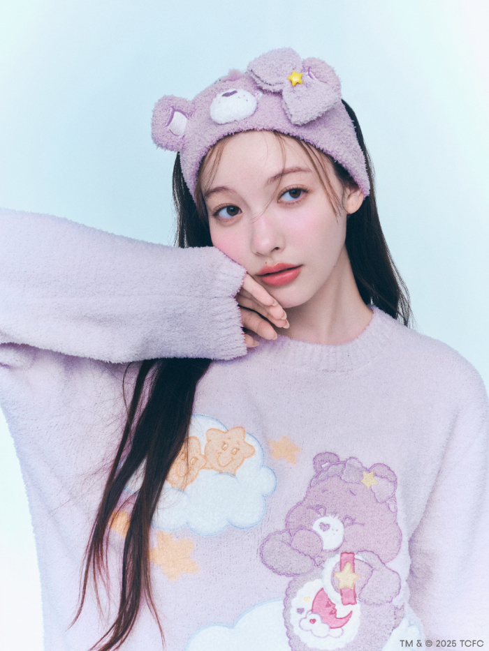 【Care Bears™】ニットヘアターバン<br>価格：3,960円<br>カラー展開：OWHT/ORG/LPNK/LAV/LBLU