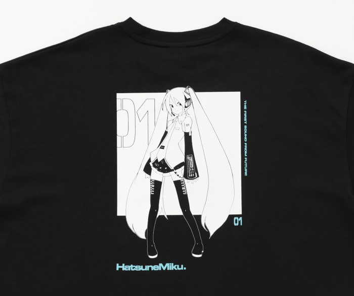 「初音ミク」“プリントTシャツ”と“ジップパーカ”がイオン限定で発売!