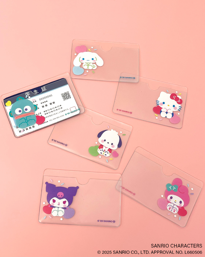 学生証ケース／各390円（税込429円）