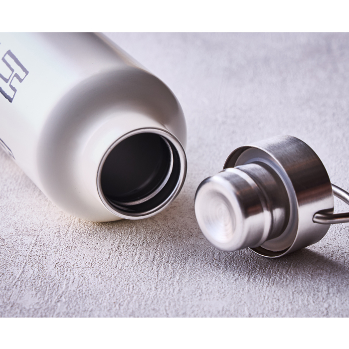 ＜ホテルオリジナル＞Suicaのペンギン ステンレスボトル　￥2,800（税込）<br>［実容量］0.29L<br>［サイズ］高さ＝17.2㎝（※キャップまでの高さ）、　底面＝直径６cm<br>［素材］ 本体・蓋＝ステンレス鋼、　パッキン＝シリコーンゴム