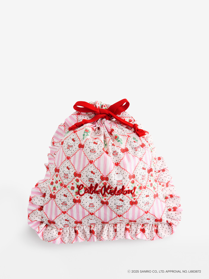 Cath Kidston × Hello Kitty ドローストリングポーチ Patchwork/Provence 各4,180円（税込）