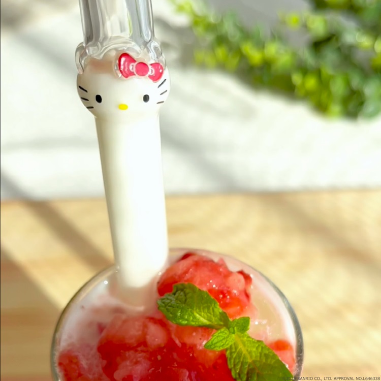 「ハローキティ」ガラス製マイストローがグッドグラスから再発売！