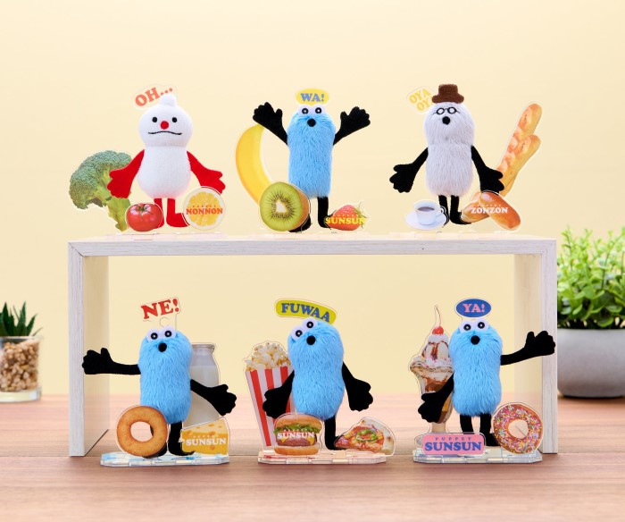「パペットスンスン」アクリルスタンドとぬいぐるみを組み合わせた新コレクションが登場！