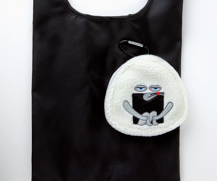 「パンどろぼう」おにぎりぼうやのぬいぐるみチャームになるエコバッグが付録！「レタスクラブ」2026年4月号