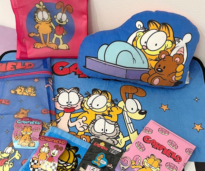 「ガーフィールド」コラボ雑貨がサンキューマートに登場！アメコミテイストのポップでカラフルな全11アイテム